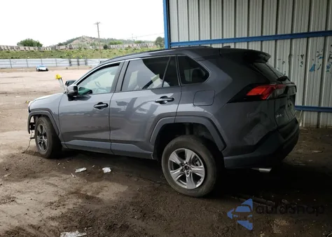 2022 Toyota Rav4 Xle z USA, uszkodzony, nr VIN 2T3P1RFV6NW292579